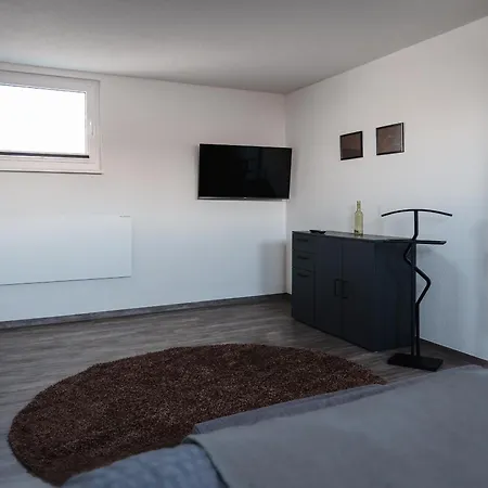 Semesterbostad Zur Lore 13 *