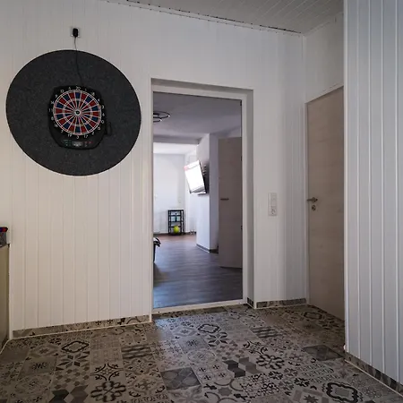 Zur Lore 13 Nyaraló