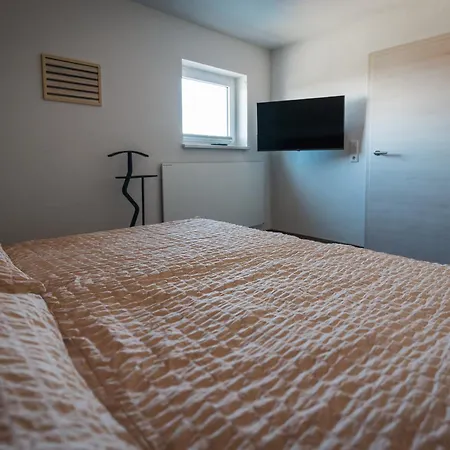 Semesterbostad Zur Lore 13