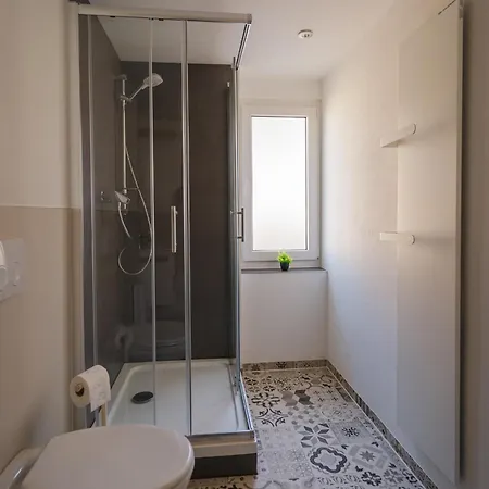 Nyaraló Zur Lore 13 *