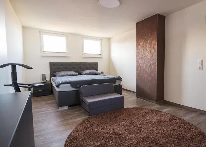 Zur Lore 13 別荘 *