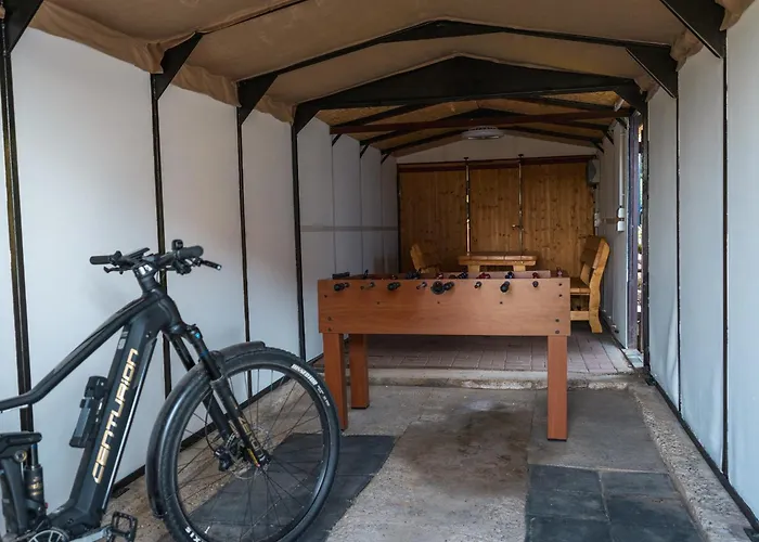 別荘 Zur Lore 13 *